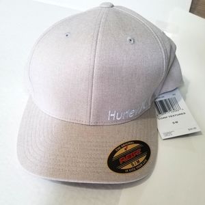 Hurley flexfit hat size sm color like a khaki